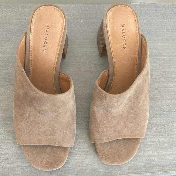 🆕 Halogen Faye Asymmetrical slide sandal in creamish tan color Size: 6 - Picture 2 of 6